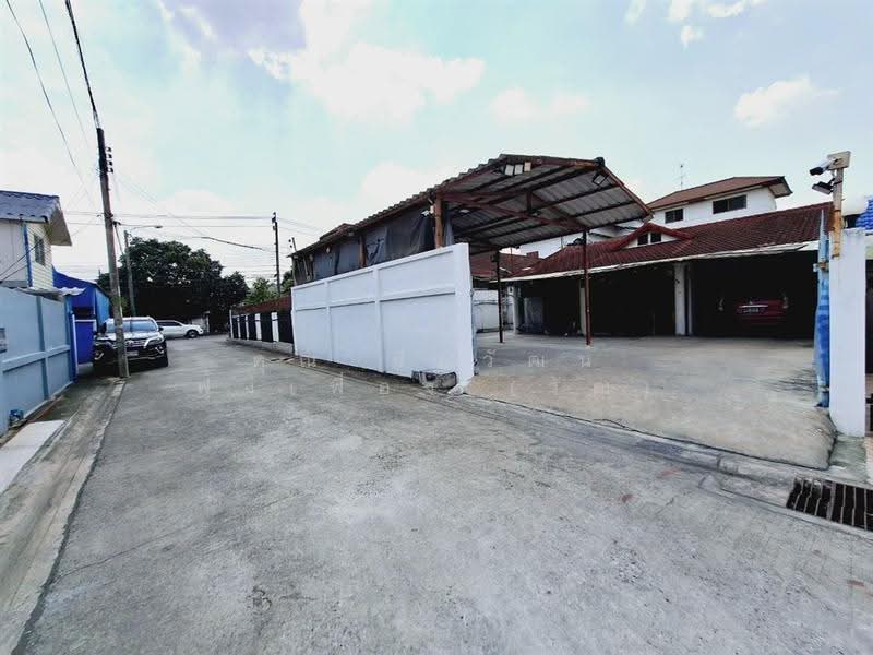 เสรีอ่อนนุช ซอยอ่อนนุช70/1, Bangkok, ถนนอ่อนนุช, Prawet, Bangkok, 3 Bedrooms, 200 sqm, Single Detached House For Sale, by คุณ ปิยวัฒน์ ฟุ้งเฟื่อง (วัฒ), 500522858 - DDproperty.com