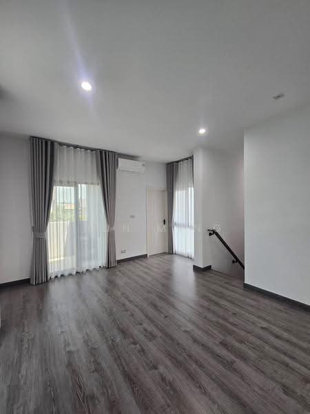 Baan Klang Muang Classe Sukhumvit 77 : บ้านกลางเมือง คลาสเซ่ สุขุมวิท 77, กรุงเทพ, ซอยอ่อนนุช 21, สวนหลวง, กรุงเทพ, 214 ตร.ม., บ้านเดี่ยว ให้เช่า, โดย Khun Ming, 500522922 - DDproperty.com