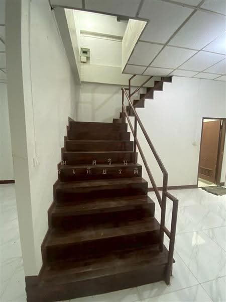 ทาวน์เฮ้าส์ 3 ชั้น 24 ตร.ว. ทาวน์เฮ้าส์ ซอยพหลโยธิน64 (ซ.ทอส.9), ปทุมธานี, ถนนพหลโยธิน, คูคต, ลำลูกกา, ปทุมธานี, 180 ตร.ม., ทาวน์เฮ้าส์ ขาย, โดย คุณ ศรินรัตน์ ศิรเกียรติสกุล (เป้ย), 500522924 - DDproperty.com