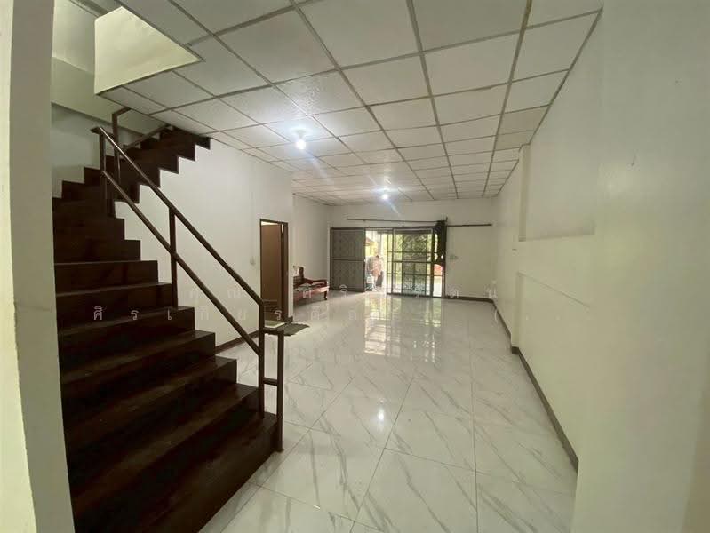 ทาวน์เฮ้าส์ 3 ชั้น 24 ตร.ว. ทาวน์เฮ้าส์ ซอยพหลโยธิน64 (ซ.ทอส.9), ปทุมธานี, ถนนพหลโยธิน, คูคต, ลำลูกกา, ปทุมธานี, 180 ตร.ม., ทาวน์เฮ้าส์ ขาย, โดย คุณ ศรินรัตน์ ศิรเกียรติสกุล (เป้ย), 500522924 - DDproperty.com