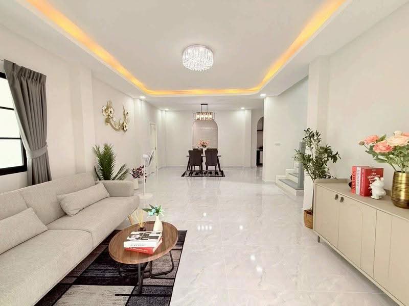 PROMPTPAT 1 RAMINDRA, Bangkok, Sam Wa Tawan Tok, Khlong Sam Wa, Bangkok, 4 Bedrooms, 140 sqm, Semi-Detached House (Twin House) For Sale, by NR AGENT, 500522937 - DDproperty.com
