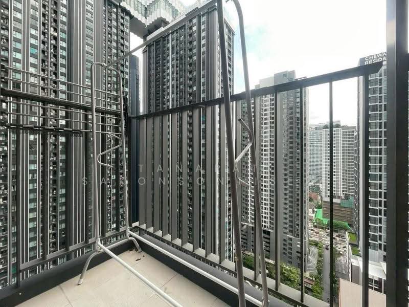Life Asoke Hype, Bangkok, 339 Chaturathit Rd, Makkasan, Ratchathewi, Bangkok, 2 Bedrooms, 48 sqm, Condo For Rent, by Tanapat Sakonsontised, 500522943 - DDproperty.com
