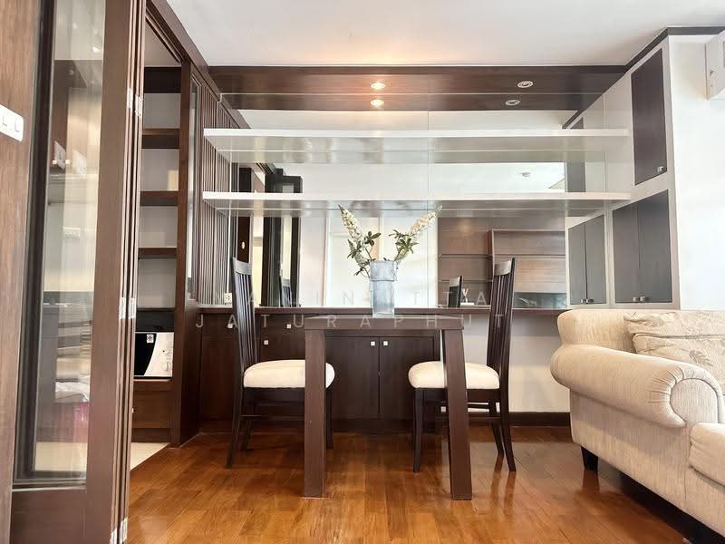 The Royal Place 2, Bangkok, 6-6/429 Soi Mahatlek Luang 2, Lumphini, Pathum Wan, Bangkok, 1 Bedroom, 63 sqm, Condo For Rent, by Yaninatta Jaturaphut, 500522956 - DDproperty.com