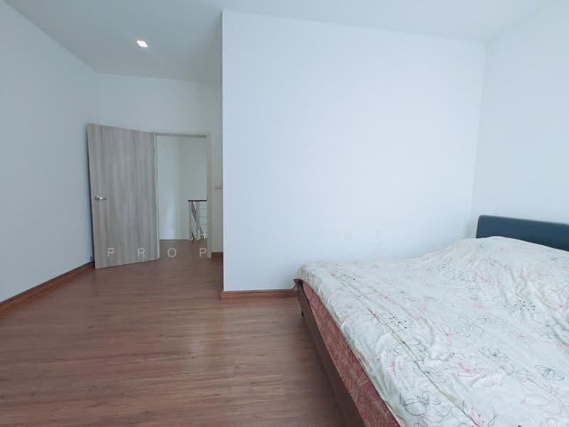 PATIO Ladkrabang-Motorway, Bangkok, Luang Phaeng Rd, Thab Yao, Lat Krabang, Bangkok, 3 Bedrooms, 100 sqm, Townhouse For Sale, by The Best Property ปุ้ยกี้, 500522990 - DDproperty.com