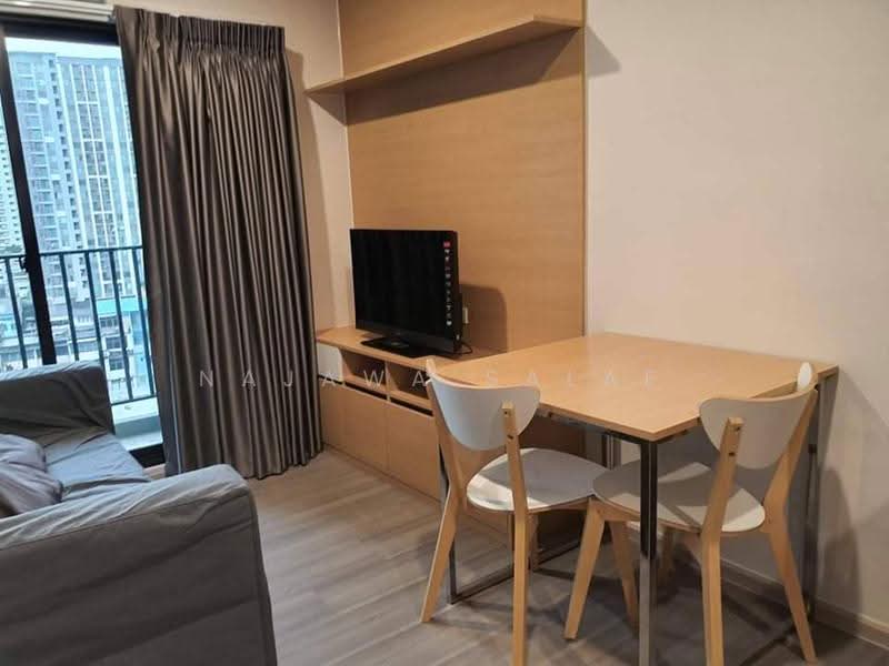 The Parkland Charan-Pinklao, Bangkok, 42 Charasanitwong, Bang Phlat, Bangkok, 1 Bedroom, 30 sqm, Condo For Sale, by Najawa Salae, 500523138 - DDproperty.com