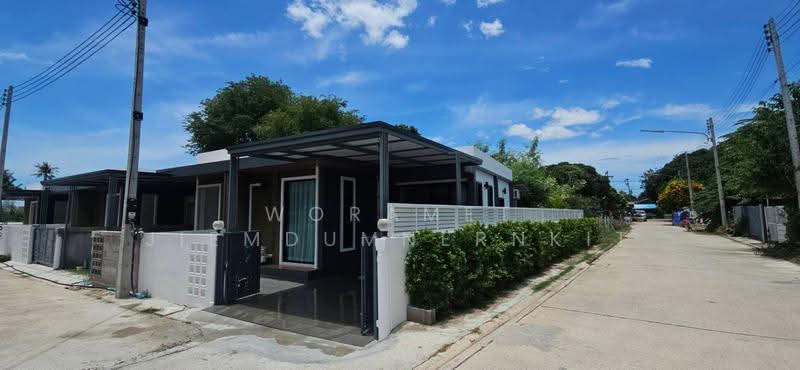 2-BR Townhouse, Prachuap Khiri Khan, Hua Hin, Prachuap Khiri Khan, 2 Bedrooms, 78 sqm, Townhouse For Sale, by Woramet Jiemdumnernkit, 500523146 - DDproperty.com