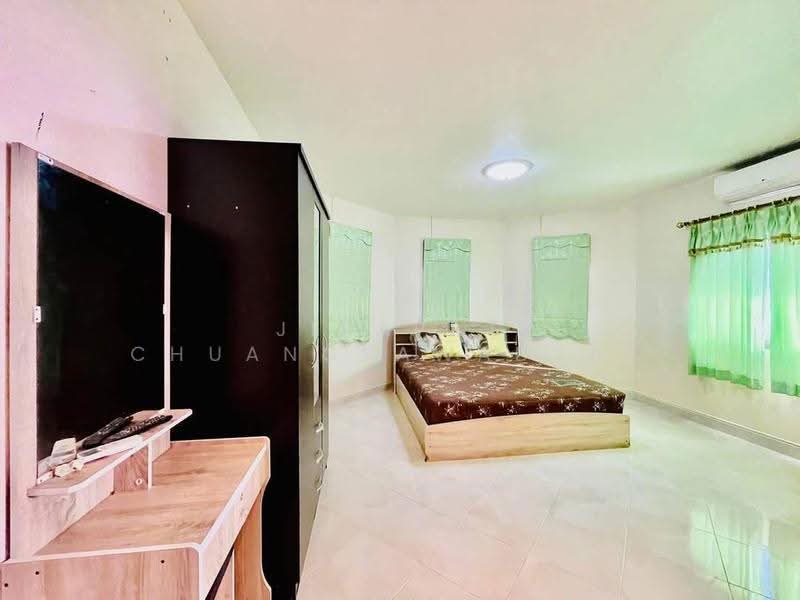 3-BR House, Chon Buri (Pattaya), Nong Pru, Bang Lamung (Pattaya), Chon Buri (Pattaya), 3 Bedrooms, 204 sqm, Single Detached House For Rent, by Jirapat Chuangsawadsak, 500523157 - DDproperty.com