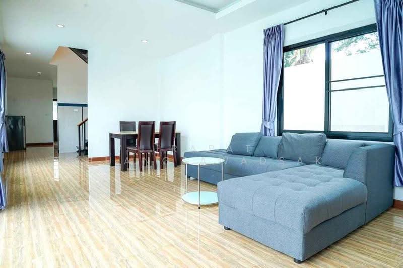 5-BR House, Chon Buri (Pattaya), Huai Yai, Bang Lamung (Pattaya), Chon Buri (Pattaya), 5 Bedrooms, 694 sqm, Single Detached House For Rent, by Jirapat Chuangsawadsak, 500523186 - DDproperty.com