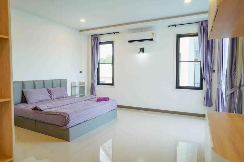 5-BR House, Chon Buri (Pattaya), Huai Yai, Bang Lamung (Pattaya), Chon Buri (Pattaya), 5 Bedrooms, 694 sqm, Single Detached House For Rent, by Jirapat Chuangsawadsak, 500523186 - DDproperty.com