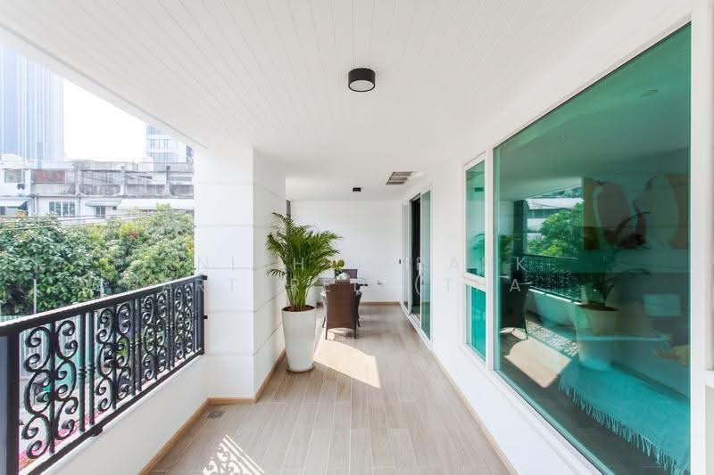 GM Residence, Bangkok, Soi Ekkamai 18, Khlong Tan Nua, Watthana, Bangkok, 2 Bedrooms, 120 sqm, Condo For Rent, by Knight Frank Chartered (Thailand) Co.,Ltd, 500523196 - DDproperty.com