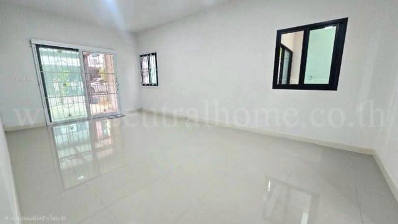 Pattara Private 2 Phase 3, Pathum Thani, ปทุมธานี-สามโคก-เสนา, Sam Khok, Pathum Thani, 2 Bedrooms, 140 sqm, Townhouse For Sale, by คุณ ศันสนีย์ ( เก๋ ), 500523205 - DDproperty.com