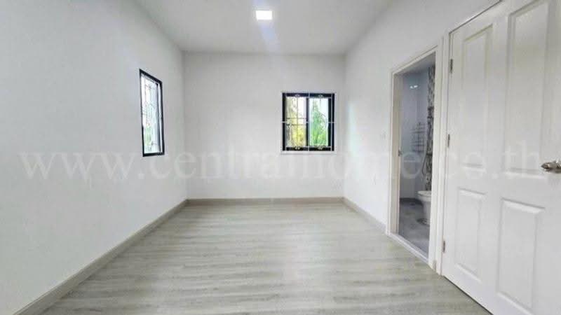 ภัทรไพรเวท 2 เฟส 3, Pattara Private 2 Phase 3, ปทุมธานี, ปทุมธานี-สามโคก-เสนา, สามโคก, ปทุมธานี, 140 ตร.ม., ทาวน์เฮ้าส์ ขาย, โดย คุณ ศันสนีย์ ( เก๋ ), 500523205 - DDproperty.com