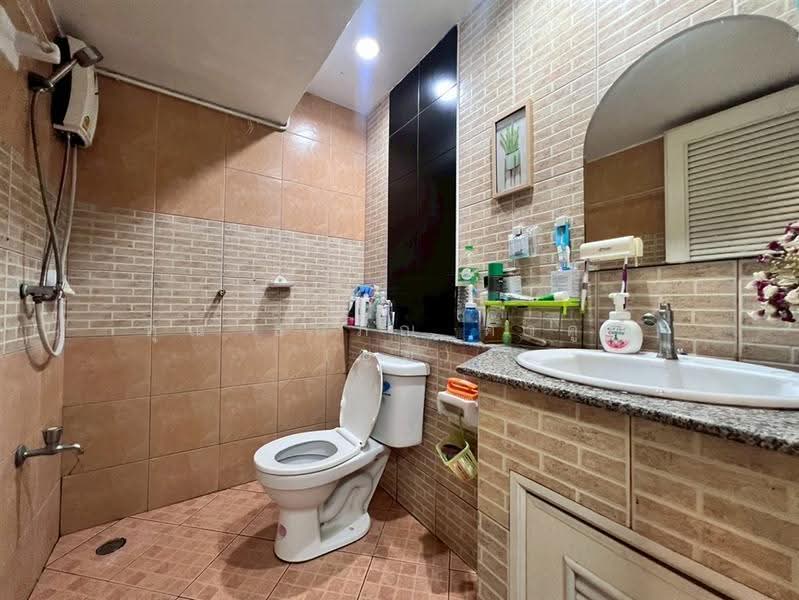บ้านภัทรทรัพย์ ลำลูกกา-คลอง 3, Pathum Thani, ถนนลำลูกกา, Khu Khot, Lam Luk Ka, Pathum Thani, 3 Bedrooms, 150 sqm, Semi-Detached House (Twin House) For Sale, by คุณ ธนภณ ค้ำคูณ (บูม), 500523225 - DDproperty.com