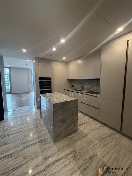 The Residences 38, Bangkok, Soi Sukhumvit 38, Phra Kanong, Khlong Toei, Bangkok, 2 Bedrooms, 125 sqm, Condo For Rent, by Nicha Peerakittikul, 500523252 - DDproperty.com