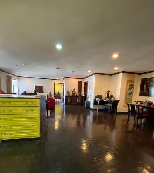 Richmond Palace, Bangkok, Soi Sukhumvit 43 Sukhumvit Road, Khlong Tan Nua, Watthana, Bangkok, 2 Bedrooms, 143 sqm, Condo For Rent, by Chanikarn Lumphrom, 500523257 - DDproperty.com