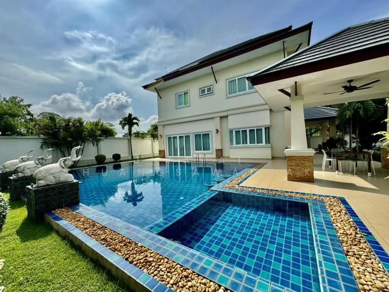 4-BR Villa, Chon Buri (Pattaya), Huai Yai, Bang Lamung (Pattaya), Chon Buri (Pattaya), 4 Bedrooms, 360 sqm, Villa For Rent, by Jirapat Chuangsawadsak, 500523261 - DDproperty.com