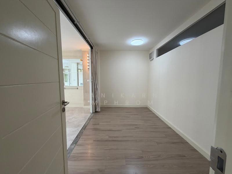 The Emporio Place, Bangkok, 93 Soi Sukhumvit 24, Sukhumvit Road, Khong Tan, Khlong Toei, Bangkok, 2 Bedrooms, 141 sqm, Condo For Sale, by Chanikarn Lumphrom, 500523265 - DDproperty.com