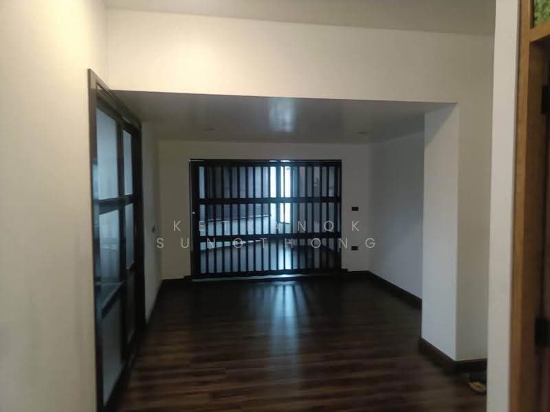 Premier Place, Bangkok, 146 Soi Seri 9, New Rama 9 Road, Suan Luang, Bangkok, 1 Bedroom, 101 sqm, Condo For Sale, by Ketkanok Sungthong, 500523342 - DDproperty.com