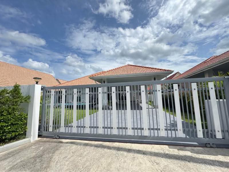 3-BR House, Prachuap Khiri Khan, Nong Kae, Hua Hin, Prachuap Khiri Khan, 3 Bedrooms, 295 sqm, Single Detached House For Sale, by Woramet Jiemdumnernkit, 500523369 - DDproperty.com