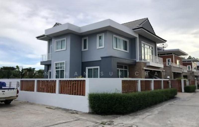 บ้าน 4-ห้องนอน, ชลบุรี, หนองหงษ์, พานทอง, ชลบุรี, 200 ตร.ม., บ้านเดี่ยว ขาย, โดย Tanawan Surichai, 500523440 - DDproperty.com