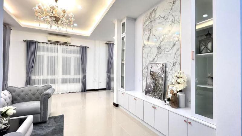 3-BR Villa, Chon Buri (Pattaya), Nong Pru, Bang Lamung (Pattaya), Chon Buri (Pattaya), 3 Bedrooms, 207 sqm, Villa For Sale, by Boonyanuch Unna, 500523497 - DDproperty.com