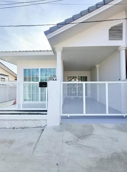 2-BR Townhouse, Chon Buri (Pattaya), Nong Pru, Bang Lamung (Pattaya), Chon Buri (Pattaya), 2 Bedrooms, 90 sqm, Townhouse For Sale, by Patchara Srisak, 500523504 - DDproperty.com