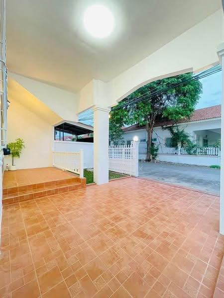 2-BR House, Chon Buri (Pattaya), Nong Pru, Bang Lamung (Pattaya), Chon Buri (Pattaya), 2 Bedrooms, 93 sqm, Single Detached House For Sale, by Patchara Srisak, 500523516 - DDproperty.com