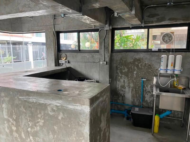 พื้นที่ให้เช่า พร้อมพงษ์ ทองหล่อ สุขุมวิท : Space for rent in Phrom Phong, Thonglor, Sukhumvit, Bangkok, Khong Tan, Khlong Toei, Bangkok, , 35 sqm, Retail Space For Rent, by TOAH T., 500523517 - DDproperty.com