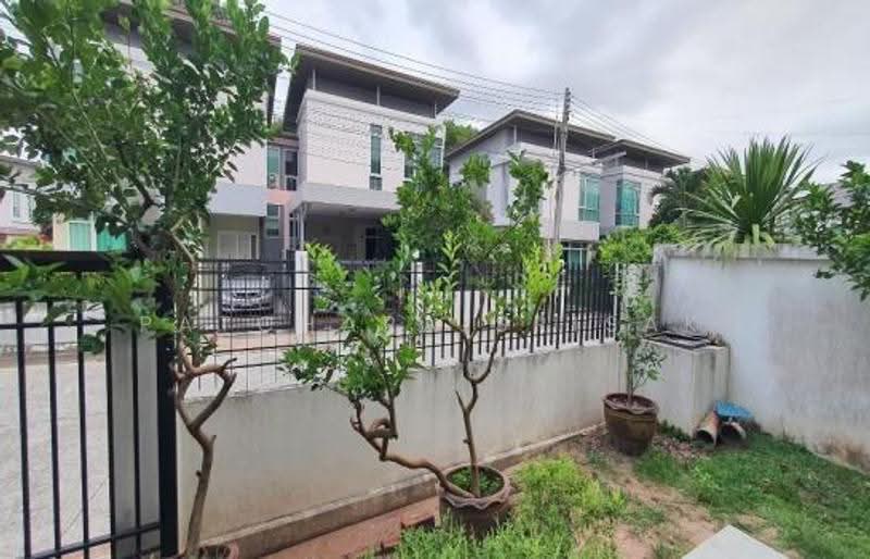 3-BR House, Chon Buri (Pattaya), Surasak, Si Racha, Chon Buri (Pattaya), 3 Bedrooms, 130 sqm, Single Detached House For Sale, by Patchara Srisak, 500523518 - DDproperty.com
