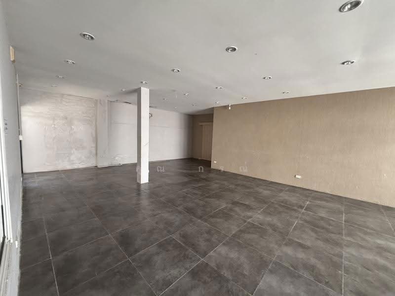 Soi Ruamruedee, Bangkok, Lumphini, Pathum Wan, Bangkok, , 1,000 sqm, Office Space For Rent, by Mr Gon, 500523627 - DDproperty.com