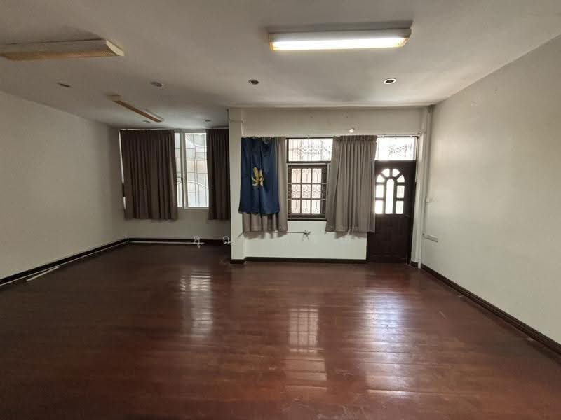 Soi Ruamruedee, Bangkok, Lumphini, Pathum Wan, Bangkok, , 1,000 sqm, Office Space For Rent, by Mr Gon, 500523627 - DDproperty.com