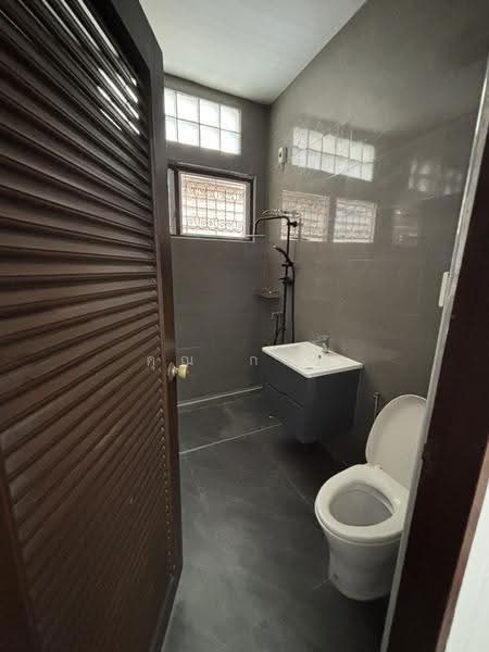 Soi Ruamruedee, Bangkok, Lumphini, Pathum Wan, Bangkok, , 1,000 sqm, Office Space For Rent, by Mr Gon, 500523627 - DDproperty.com