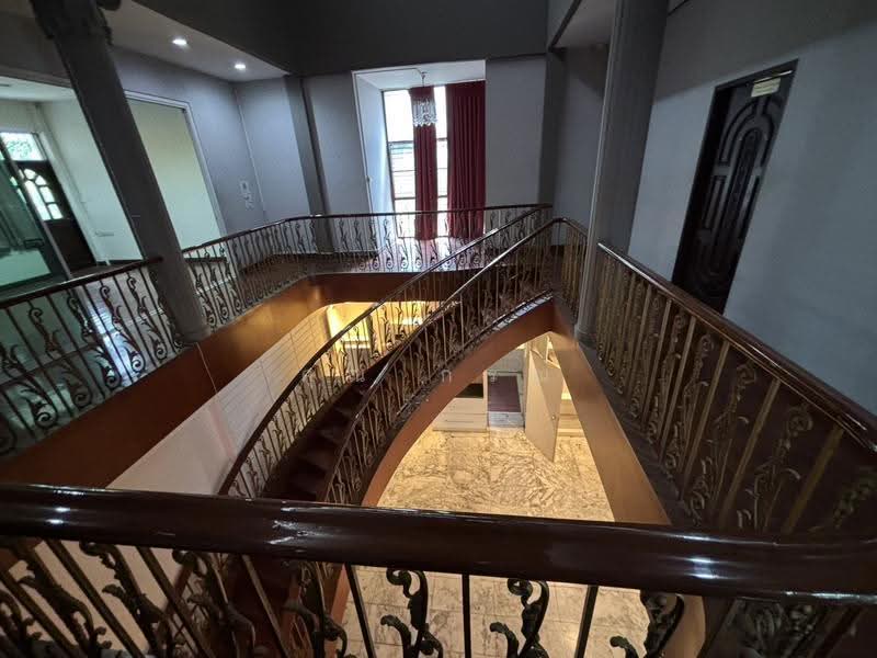Soi Ruamruedee, Bangkok, Lumphini, Pathum Wan, Bangkok, , 1,000 sqm, Office Space For Rent, by Mr Gon, 500523627 - DDproperty.com
