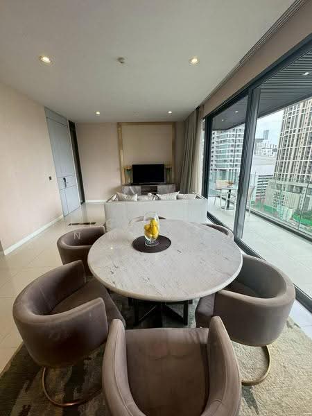 Vittorio 39, Bangkok, 8 Sukhumvit, Khlong Tan Nua, Watthana, Bangkok, 2 Bedrooms, 141 sqm, Condo For Rent, by Petcharaporn Mahipan, 500523645 - DDproperty.com