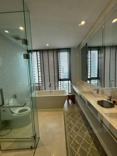 Vittorio 39, Bangkok, 8 Sukhumvit, Khlong Tan Nua, Watthana, Bangkok, 2 Bedrooms, 141 sqm, Condo For Rent, by Petcharaporn Mahipan, 500523645 - DDproperty.com