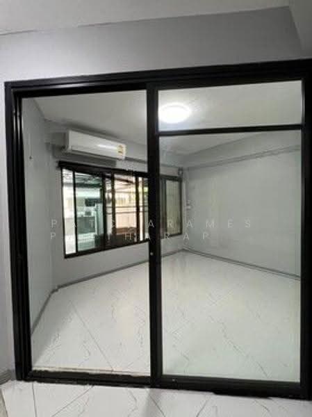 2-BR Townhouse, Bangkok, Khlong Tan Nua, Watthana, Bangkok, 2 Bedrooms, 93 sqm, Townhouse For Rent, by Patcharames Pattharapornviboon, 500523706 - DDproperty.com