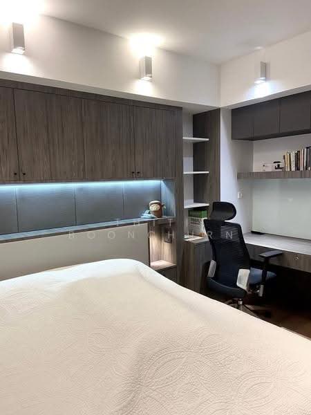 Royal Castle Sukhumvit, Bangkok, 30 Soi Sukhumvit 39, Khlongtoei Nua, Watthana, Bangkok, 3 Bedrooms, 192 sqm, Condo For Rent, by Thiti Boonchurn, 500523799 - DDproperty.com
