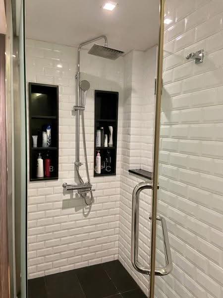 Royal Castle Sukhumvit, Bangkok, 30 Soi Sukhumvit 39, Khlongtoei Nua, Watthana, Bangkok, 3 Bedrooms, 192 sqm, Condo For Rent, by Thiti Boonchurn, 500523799 - DDproperty.com