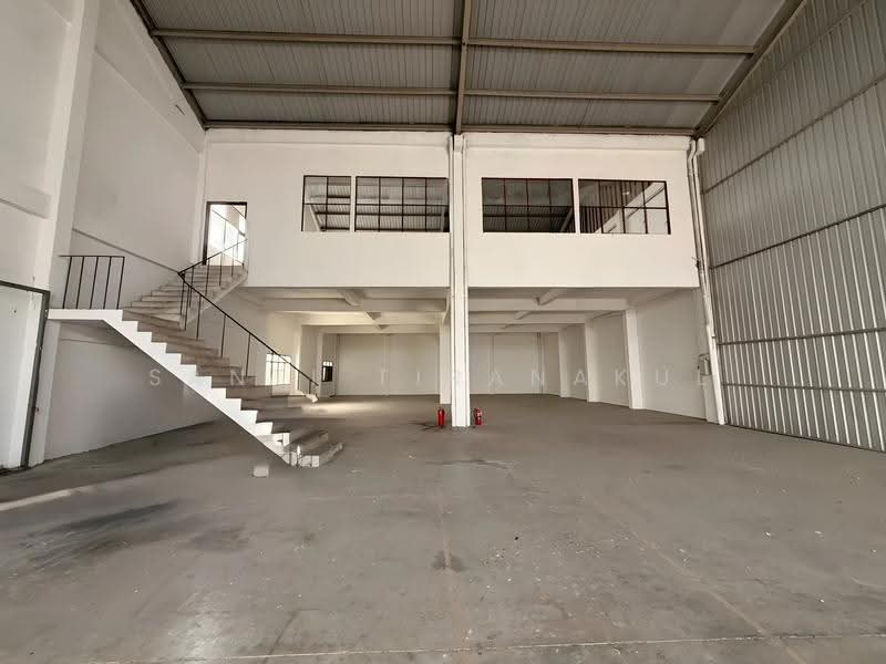 โรงงานให้เช่า สมุทรปราการ BTS เคหะฯ รถคอนเทนเนอร์เข้าได้ 800 ตร.ม. FA-3805, สมุทรปราการ, ท้ายบ้าน, เมืองสมุทรปราการ, สมุทรปราการ, 800 ตร.ม., โกดัง-โรงงาน ให้เช่า, โดย Santi Tiranakul, 500523817 - DDproperty.com