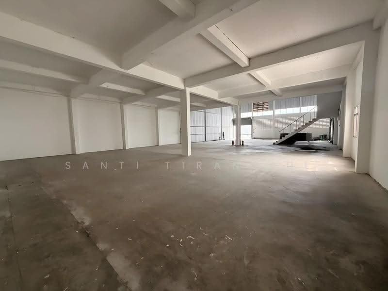 โรงงานให้เช่า สมุทรปราการ BTS เคหะฯ รถคอนเทนเนอร์เข้าได้ 800 ตร.ม. FA-3805, สมุทรปราการ, ท้ายบ้าน, เมืองสมุทรปราการ, สมุทรปราการ, 800 ตร.ม., โกดัง-โรงงาน ให้เช่า, โดย Santi Tiranakul, 500523817 - DDproperty.com