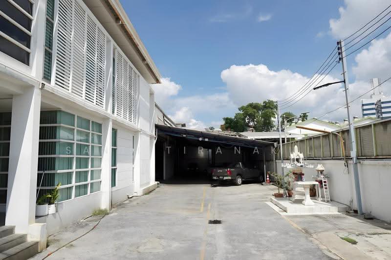 For Rent Bangkok Warehouse MRT Lak Si With Office 2,700 Sqm Wh-3850, Bangkok, Talat Bang Khen, Lak Si, Bangkok, , 2,700 sqm, Warehouse/Factory For Rent, by Santi Tiranakul, 500523823 - DDproperty.com