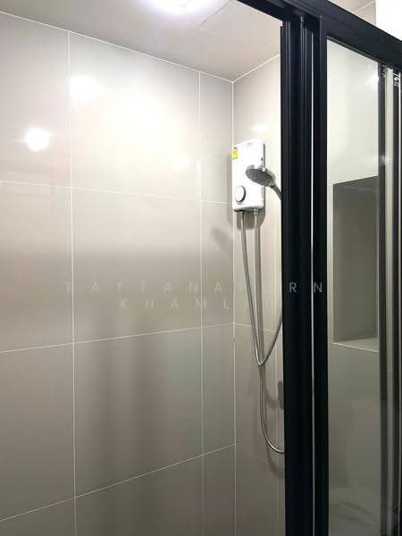 The Base Phetchaburi-Thonglor, Bangkok, Phetchaburi Rd, Bang Kapi, Huai Khwang, Bangkok, 1 Bedroom, 33 sqm, Condo For Rent, by Rattanaporn Khamlit, 500523838 - DDproperty.com