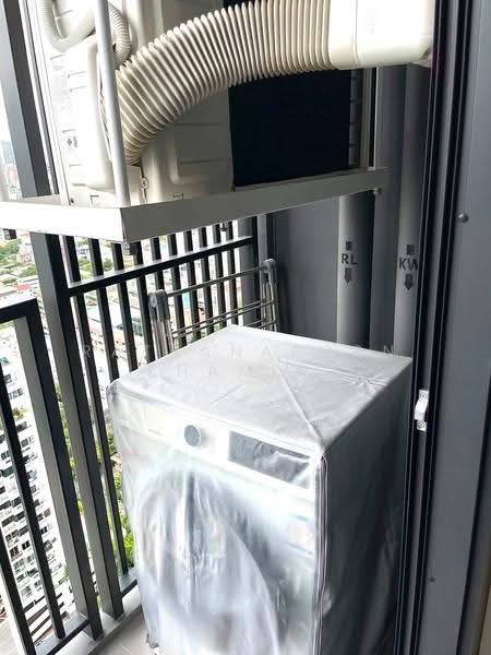 The Base Phetchaburi-Thonglor, Bangkok, Phetchaburi Rd, Bang Kapi, Huai Khwang, Bangkok, 1 Bedroom, 33 sqm, Condo For Rent, by Rattanaporn Khamlit, 500523838 - DDproperty.com