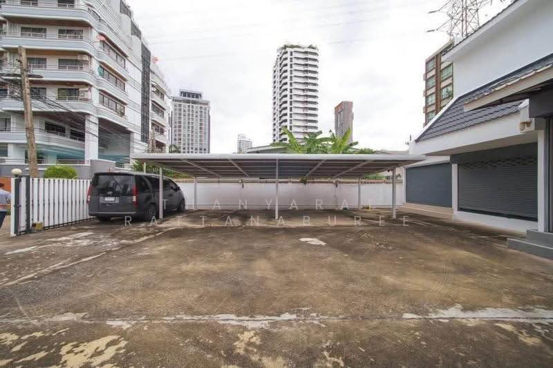 Office Building Home Office with Warehouse in Ladprao, Bangkok, ลาดพร้าวซอย 6, Jom Phon, Chatuchak, Bangkok, , 725 sqm, Office Space For Rent, by Thanyarat Rattanaburee, 500523855 - DDproperty.com