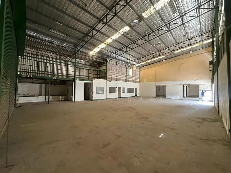 For Rent Bangkok Warehouse Phatthanakan Rd With Office Container Access Wh-1100, Bangkok, Suan Luang, Bangkok, , 480 sqm, Warehouse/Factory For Rent, by Santi Tiranakul, 500523865 - DDproperty.com