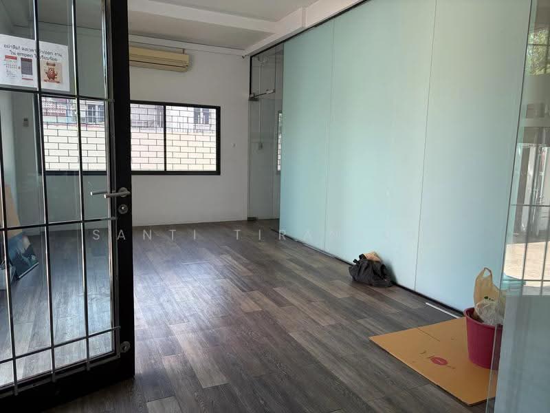 For Rent Bangkok Warehouse BTS Punnawithi With Office 10-Wheel Access Wh-1289, Bangkok, Bang Chak, Phra Khanong, Bangkok, , 1,000 sqm, Warehouse/Factory For Rent, by Santi Tiranakul, 500523871 - DDproperty.com