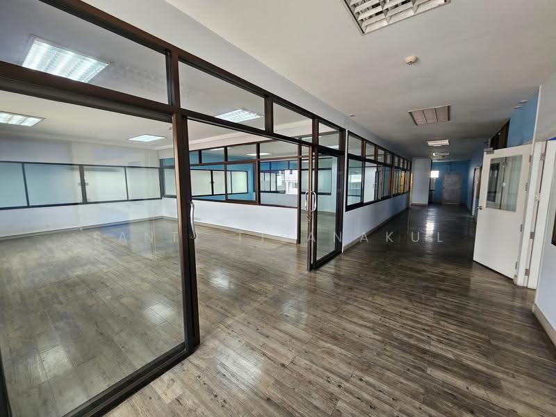 For Rent Bangkok Warehouse BTS Udom Suk Container Access 1,015 Sqm Wh-2598, Bangkok, Bang Chak, Phra Khanong, Bangkok, , 1,015 sqm, Warehouse/Factory For Rent, by Santi Tiranakul, 500523876 - DDproperty.com