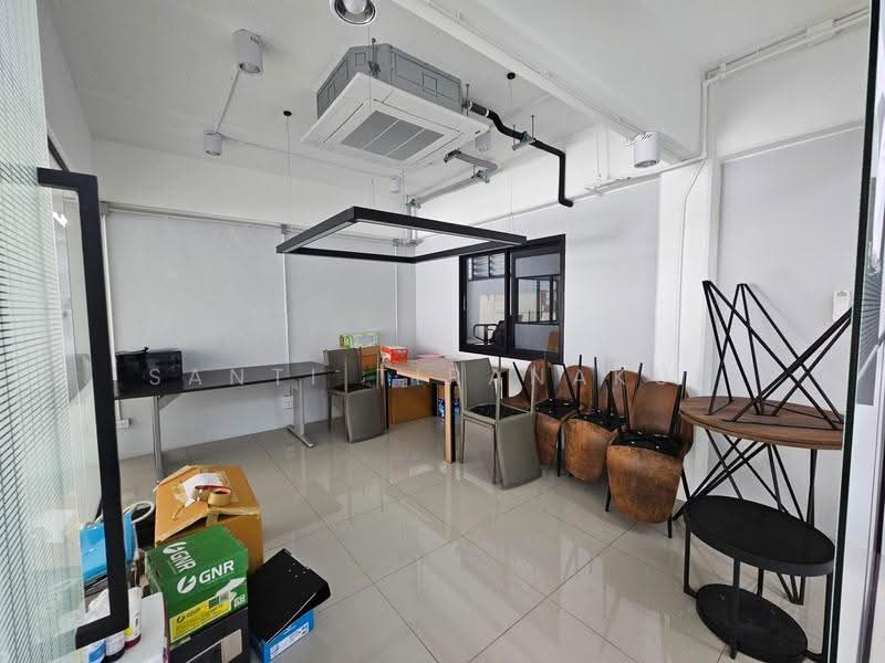 For Rent Samut Prakan Warehouse Kingkaew Rd With Office 10-Wheel Access Wh-3498, Samut Prakan, Rachathewa, Bang Plee, Samut Prakan, , 1,000 sqm, Warehouse/Factory For Rent, by Santi Tiranakul, 500523879 - DDproperty.com