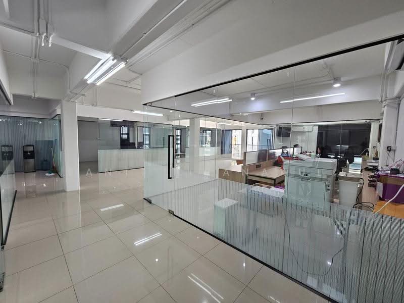 For Rent Samut Prakan Warehouse Kingkaew Rd With Office 10-Wheel Access Wh-3498, Samut Prakan, Rachathewa, Bang Plee, Samut Prakan, , 1,000 sqm, Warehouse/Factory For Rent, by Santi Tiranakul, 500523879 - DDproperty.com