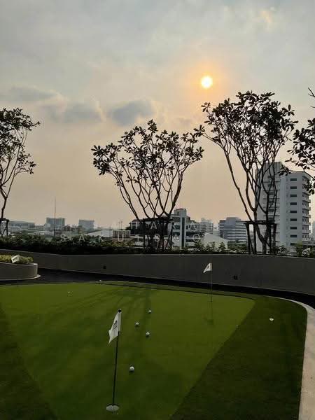 NUE Noble Ngamwongwan, Nonthaburi, Ngamwongwan Road, Bang Khen, Muang Nonthaburi, Nonthaburi, 1 Bedroom, 30 sqm, Condo For Sale, by Saharat Sakulsaowapakkul, 500523894 - DDproperty.com